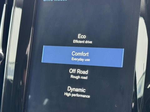 Volvo XC60 2.0 T5 Momentum Auto AWD Euro 6 (s/s) 5dr 32