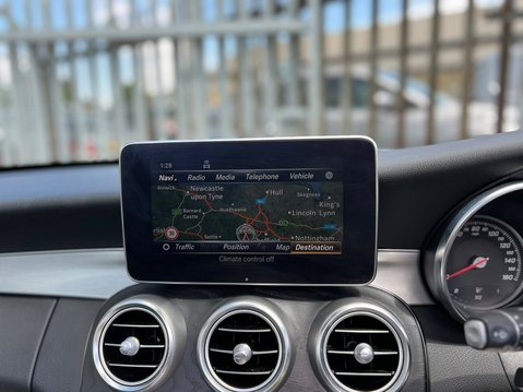 Mercedes-Benz C Class C 220 D 4MATIC AMG LINE PREMIUM PLUS 52