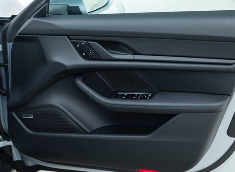 Porsche Taycan 4S Sport Turismo 21