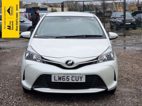 Toyota Yaris 1.33 Dual VVT-i Design Hatchback 5dr Petrol Multidrive S Euro 6 (99 ps) 2