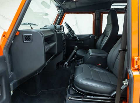 Land Rover Defender 110 ADVENTURE 19