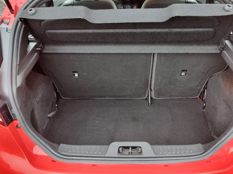 Ford Fiesta ST-LINE 24