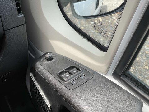 Peugeot Boxer 440 L4H2 17 SEAT NON-D1 MINBUS LITE with Full width ramp. ULEZ. Euro 6 27