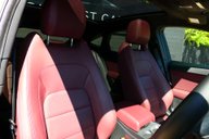 Jaguar E-Pace 1.5 E-PACE R-Dynamic SE PHEV AWD Auto 4WD 5dr 5