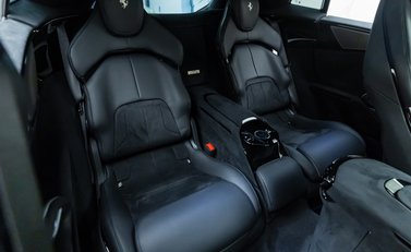 Ferrari Purosangue 18