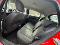 Ford Fiesta ZETEC 17