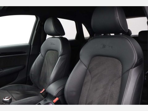 Audi Q3 1.4 TFSI CoD Black Edition SUV 5dr Petrol Manual Euro 6 (s/s) (150 ps) 35