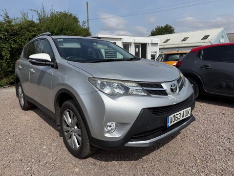 Toyota Rav4 2.2 D-4D Invincible SUV 5dr Diesel Manual 4WD Euro 5 (150 ps) 2
