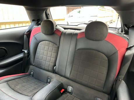 Mini Hatch JOHN COOPER WORKS 2.0 CHILLI PACK 3dr 16