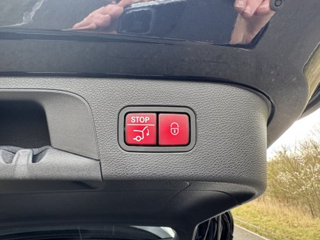 Mercedes-Benz EQC EQC 400 4M AMG Line Premium Plus Electric Auto 80KWH SUNROOF/HEADS UP/NAV 30