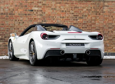 Ferrari 488 Spider 3