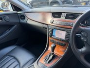 Mercedes-Benz CLS CLS320 CDI 23