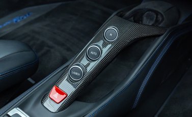 Ferrari 488 SPIDER 26