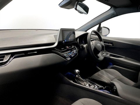 Toyota C-HR 2.0 VVT-h GR SPORT SUV 5dr Petrol Hybrid CVT Euro 6 (s/s) (184 ps) 15