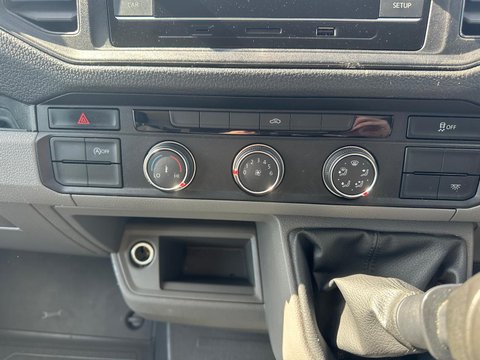 Volkswagen Crafter CR35 TDI C/C L STARTLINE LUTON 19