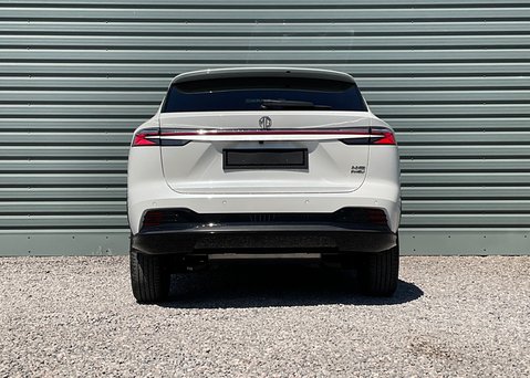 MG HS 1.5 T-GDI PHEV TROPHY 9
