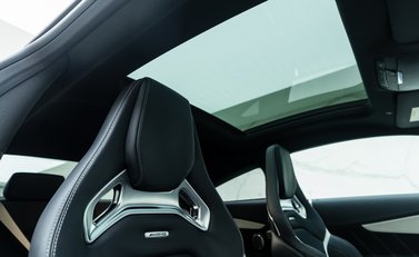 Mercedes-Benz C63 AMG S Coupe 13