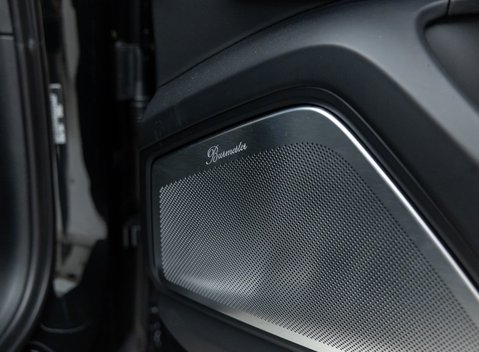 Porsche Cayenne TURBO E-HYBRID 33