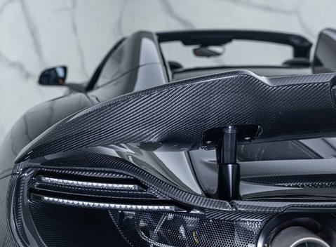 McLaren 675LT Spider MSO Carbon Series 35