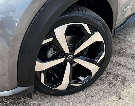 Nissan Juke 1.6 Juke Tekna HEV CVT 5dr 3