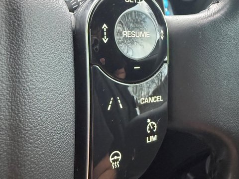 Land Rover Discovery 3.0 SD V6 HSE SUV 5dr Diesel Auto 4WD Euro 6 (s/s) (306 ps) 16