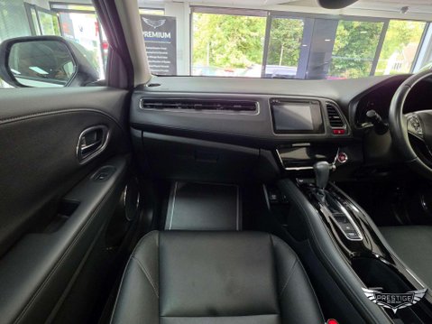 Honda HR-V 1.5 i-VTEC EX CVT Euro 6 (s/s) 5dr 54