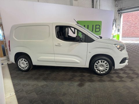 Vauxhall Combo 1.5 Combo 2300 Professional Turbo D S/S 8