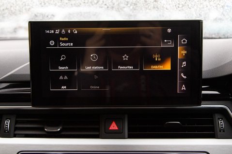 Audi A5 TFSI S LINE MHEV 19