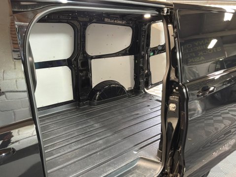 Ford Transit Custom 2.0 320 EcoBlue Limited Auto L1 H1 Euro 6 (s/s) 5dr 8