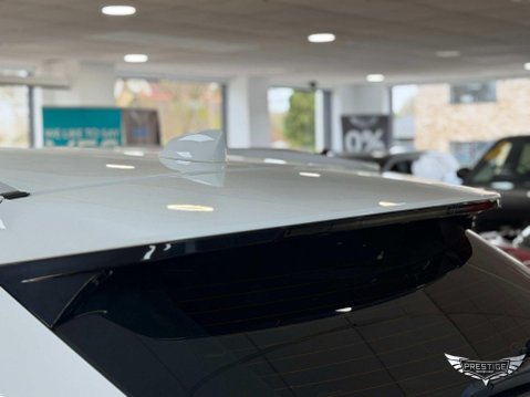 Jaguar F-Pace 2.0 D180 Prestige Auto AWD Euro 6 (s/s) 5dr 41