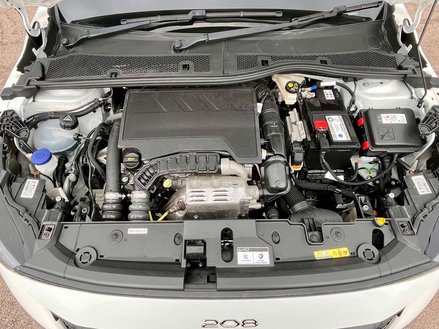 Peugeot 208 1.2 208 Allure Premium+ PureTech SS 5dr 