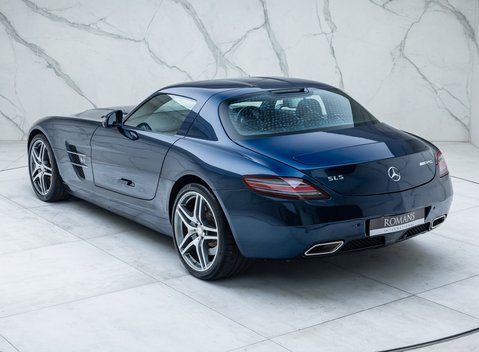 Mercedes-Benz SLS AMG 7