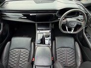Audi RS Q8 VORSPRUNG TFSI QUATTRO MHEV 33