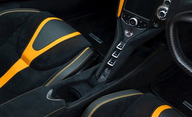 McLaren 720S Performance 17