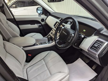 Land Rover Range Rover Sport 3.0 Range Rover Sport HSE SDV6 Auto 4WD 5dr 44