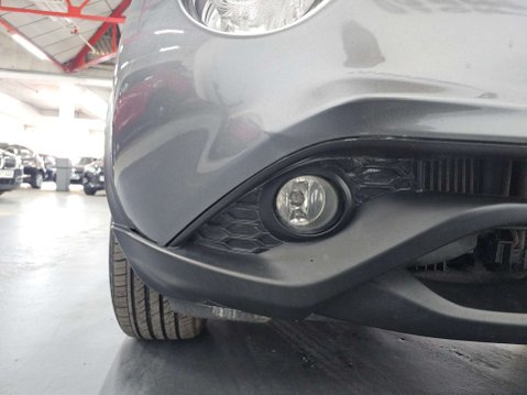 Nissan Juke 1.2 Juke N-Connecta DiG-T 5dr 89