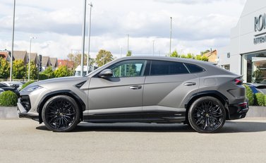 Lamborghini Urus SE 2