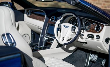 Bentley Continental GT V8 S Mulliner Convertible 13