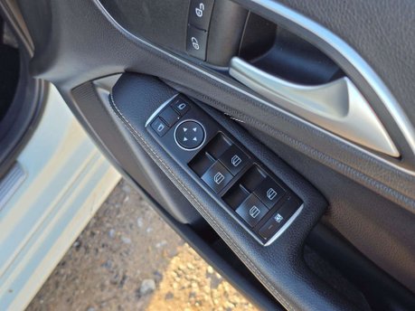 Mercedes-Benz A Class 2.1 A200d Sport Hatchback 5dr Diesel 7G-DCT Euro 6 (s/s) (136 ps) 26