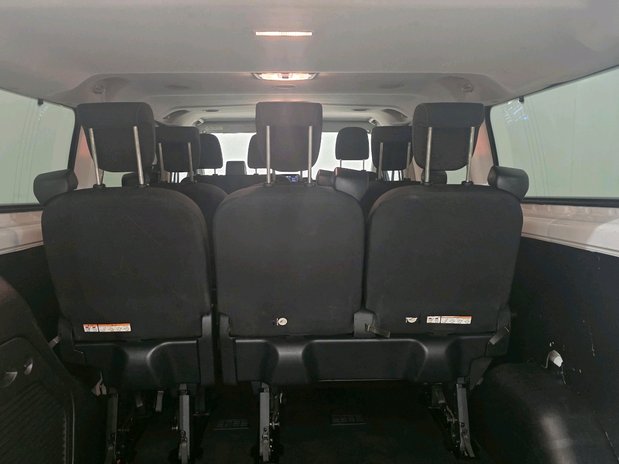 Ford Transit Custom Transit Custom 320 L2 Diesel FWD 2.0 EcoBlue 130ps H1 Trend 9-Seater 10
