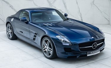 Mercedes-Benz SLS AMG 6
