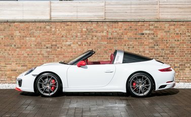Porsche 911 (991) Targa 4S PDK 33