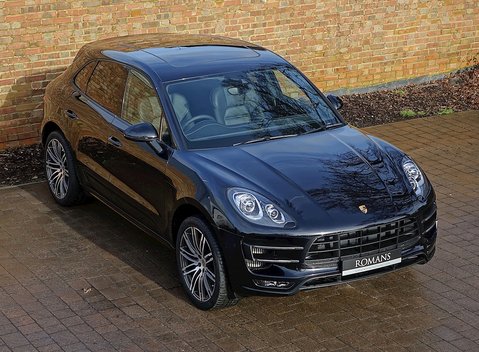 Porsche Macan Turbo 24