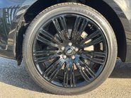Land Rover Range Rover Sport D300 MHEV HSE Dynamic Black Auto 4WD Euro 6 (s/s) 5dr 34