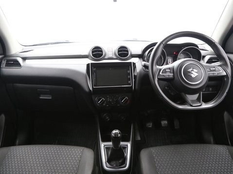 Suzuki Swift 1.2 Dualjet MHEV SZ-L Euro 6 (s/s) 5dr 9