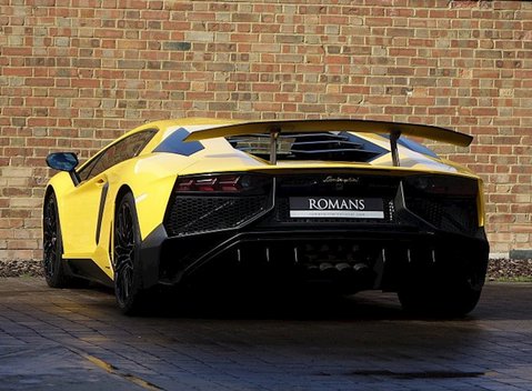 Lamborghini Aventador SV LP750-4 25