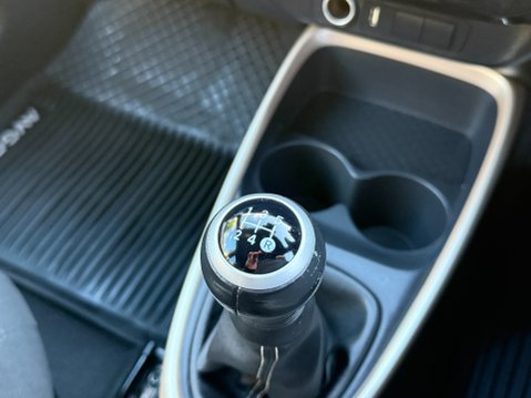 Toyota Aygo X VVT-I EDGE 26