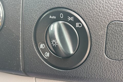 Mercedes-Benz Sprinter 319 V6 Cdi Lwb Hr Panel Van - Twin Side Doors / Air Con / Rear Camera 29