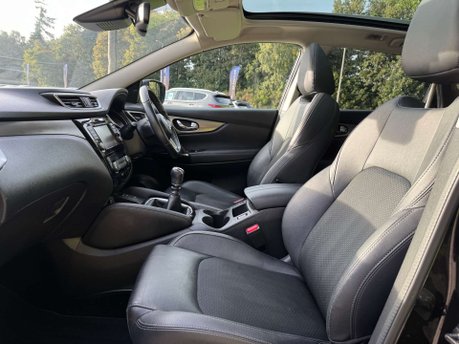 Nissan Qashqai 1.3 Qashqai Tekna DiG-T 5dr 36