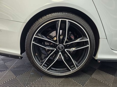 Audi RS6 4.0 TFSI V8 Estate 5dr Petrol Tiptronic quattro Euro 6 (s/s) (560 ps) 25